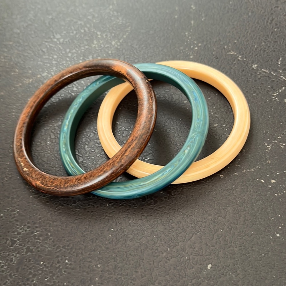 Vintage 80s Plastic Bangles, Set of 3